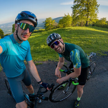 Na kole na Bouřňáku - po cestě z Prahy